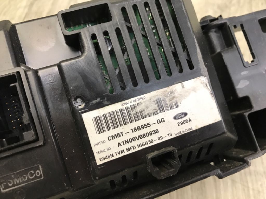 CM5Z-10D885-GA | Монитор FORD FOCUS 10-18 - Фото 6