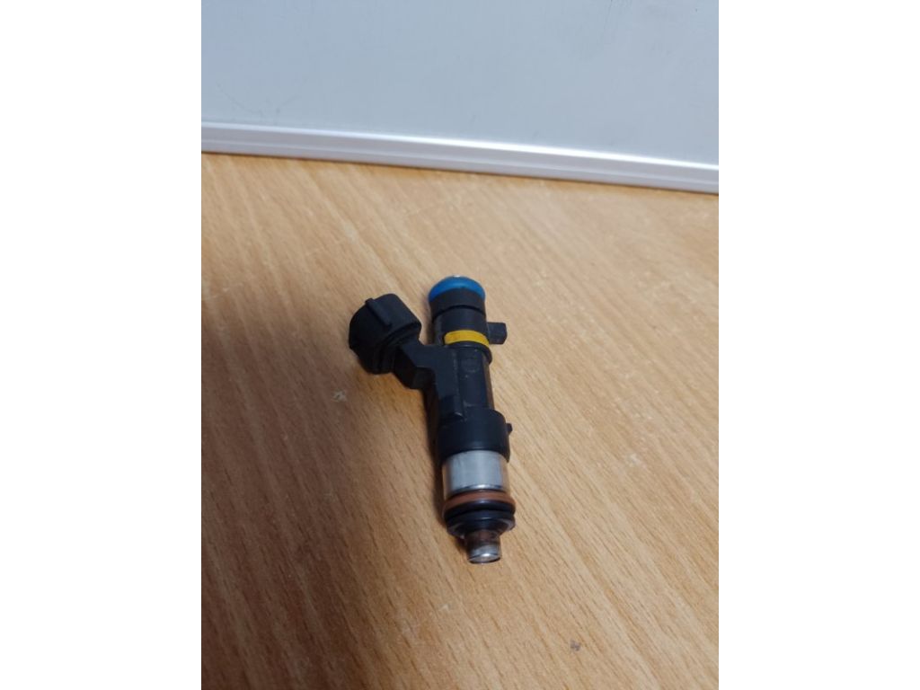 16600-CD700 | Форсунка топливная NISSAN MURANO Z50 02-07