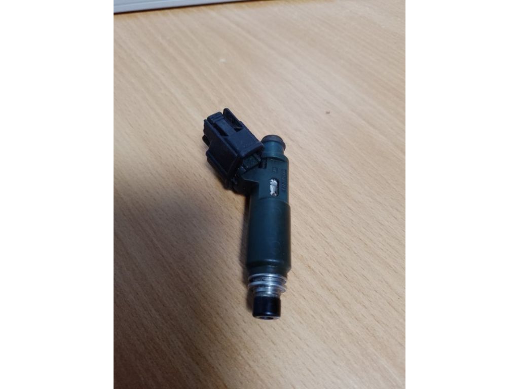 23209-22040 | Форсунка топливная TOYOTA CELICA 99-06