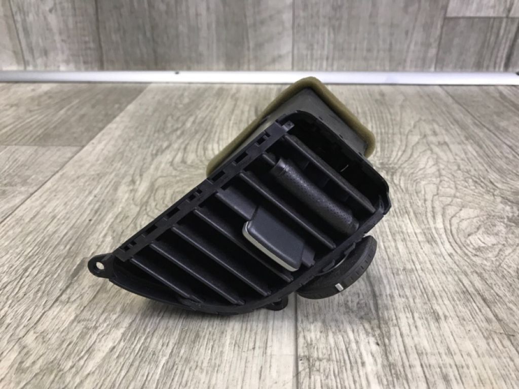 77610-TL0-G01ZB | Дефлектор повітряний прав. HONDA ACCORD CU8 / TSX 08-14