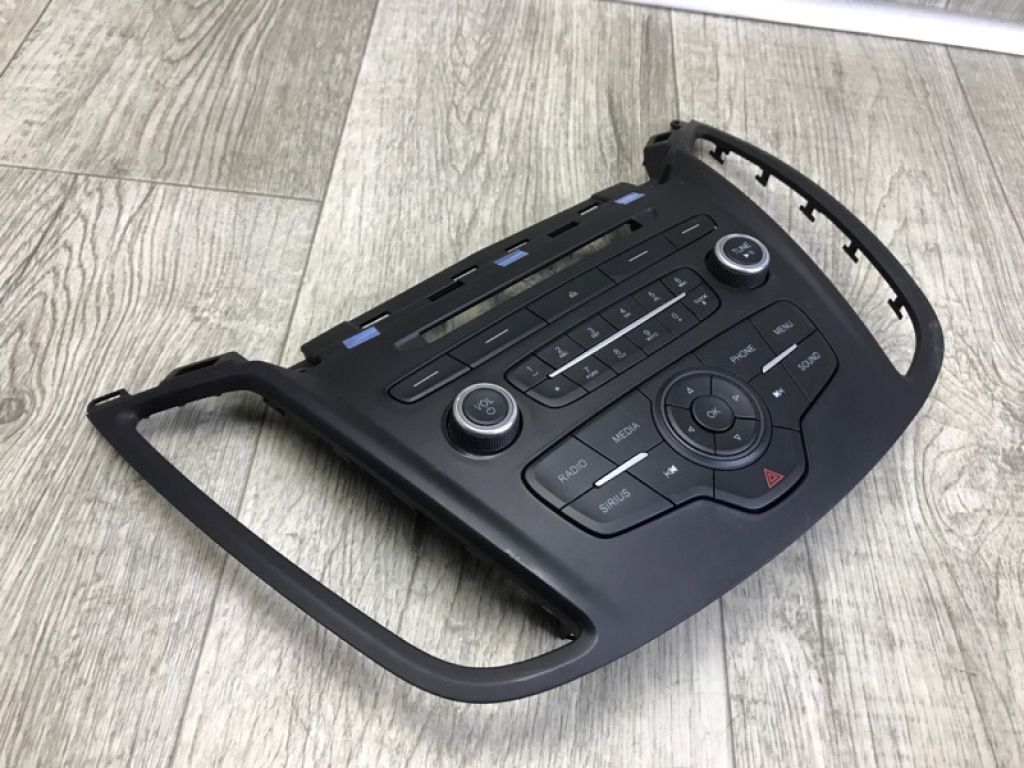 F1EZ-18C858-KD | Блок управления мультимедиа FORD ESCAPE 12-19 - Фото 2