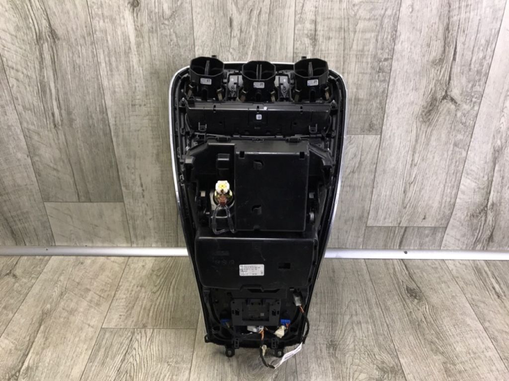 A 205 680 03 05 | Консоль центральна MERCEDES C-CLASS A205 16-21 - Фото 8