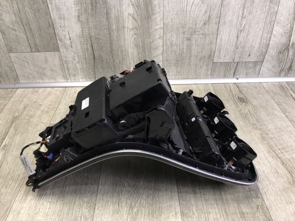 A 205 680 03 05 | Консоль центральна MERCEDES C-CLASS A205 16-21 - Фото 12