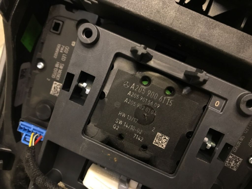 A 205 680 03 05 | Консоль центральна MERCEDES C-CLASS A205 16-21 - Фото 13