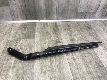 Повідець склоочисника передній лів. SUBARU TRIBECA B9 05-07