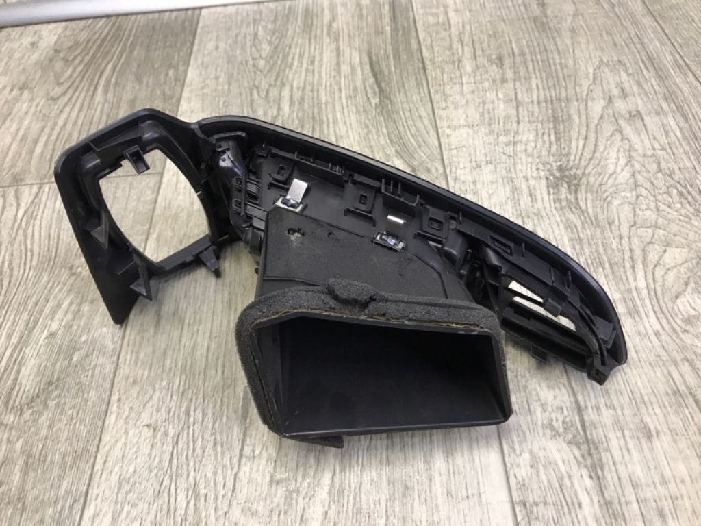 CV6Z-19893-GA | Дефлектор воздушный лев. FORD FOCUS 10-18 - Фото 4