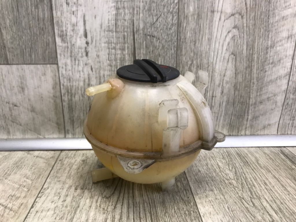 1K0 121 407 A | Бачок розширювальний VOLKSWAGEN TIGUAN 08-17