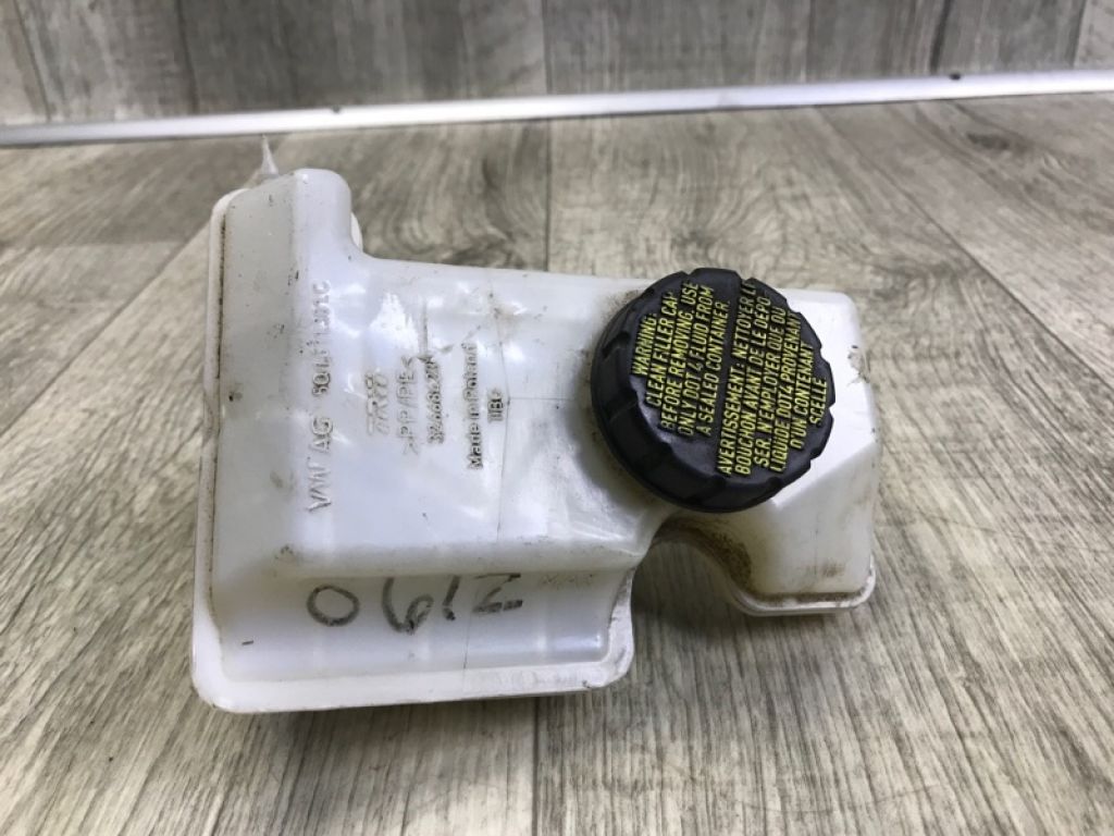 5Q1 611 301 C | Бачок головного гальмівного циліндра VOLKSWAGEN TIGUAN 16-23