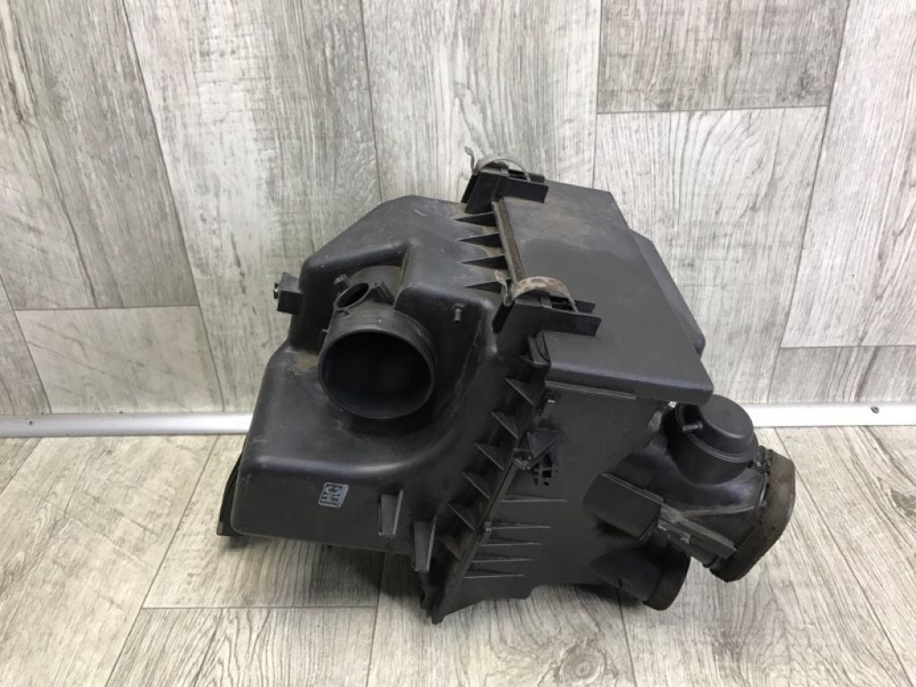 17700-0P096 | Корпус повітряного фільтра TOYOTA SIENNA 11-16 - Фото 2