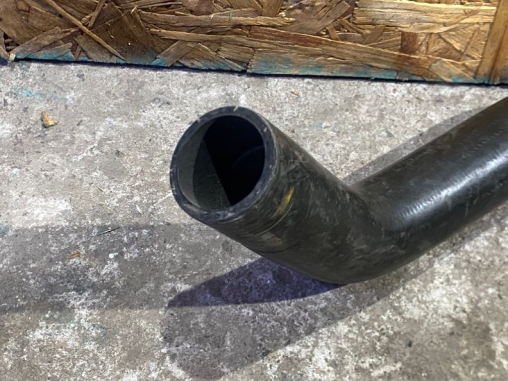 Патрубок системи охолодження CHEVROLET VOLT 10-15 - Фото 3