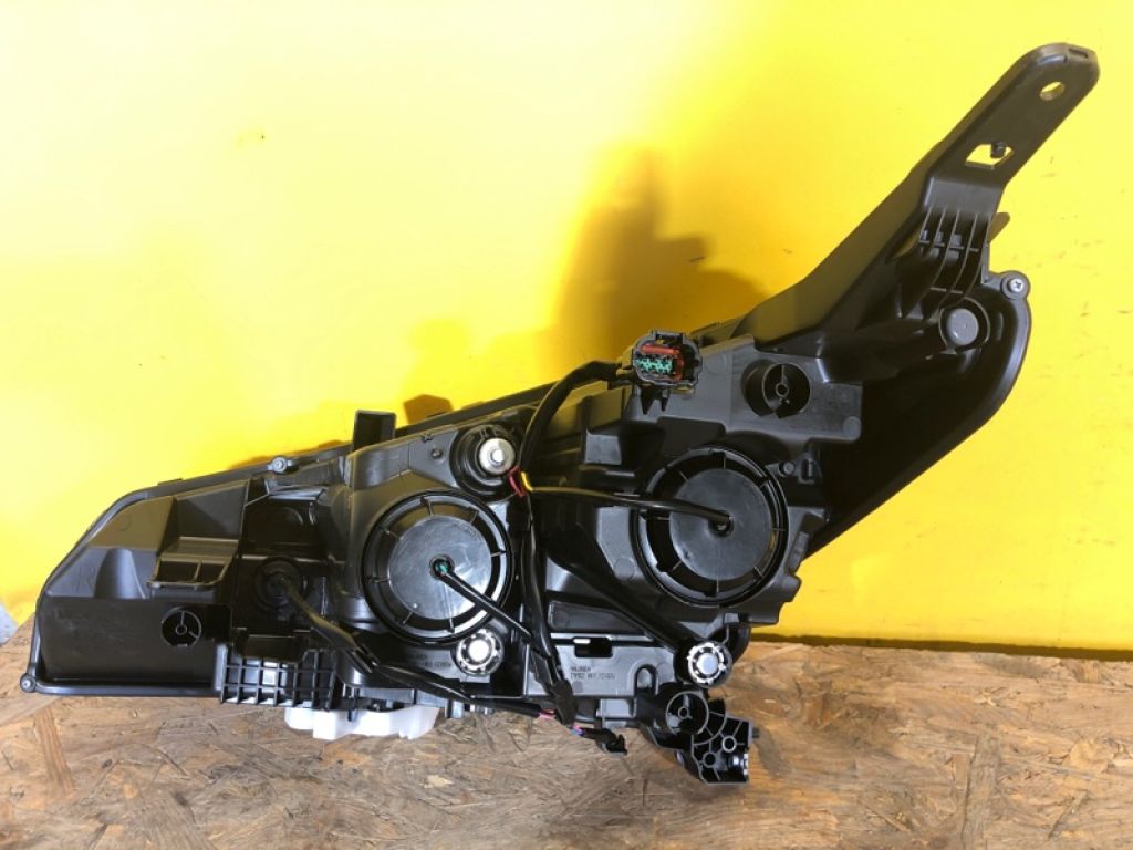 26010-5SA0A | Фара прав. NISSAN LEAF 18- - Фото 9