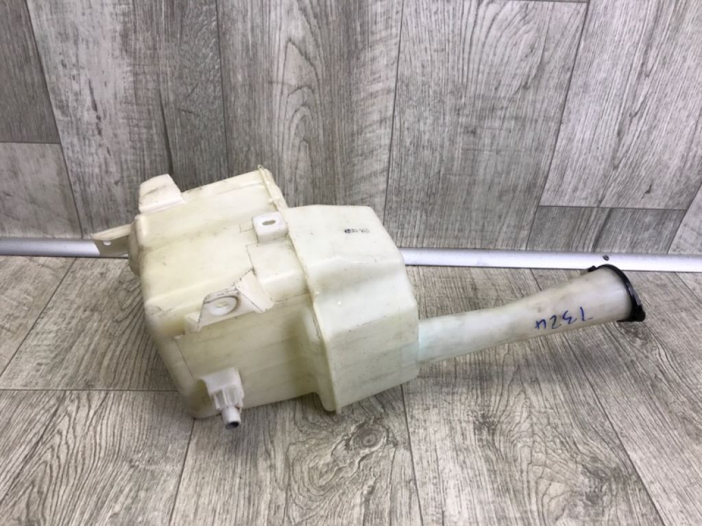 85315-AE010 | Бачок омивача TOYOTA SIENNA 11-16 - Фото 3