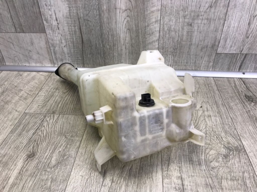 85315-AE010 | Бачок омивача TOYOTA SIENNA 11-16 - Фото 5