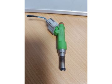 Форсунка паливна TOYOTA CAMRY 50 12-15