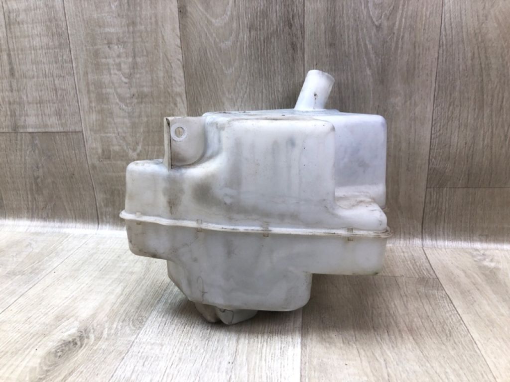 28910CL70A | Бачок омивача INFINITI FX S50 03-08 - Фото 2