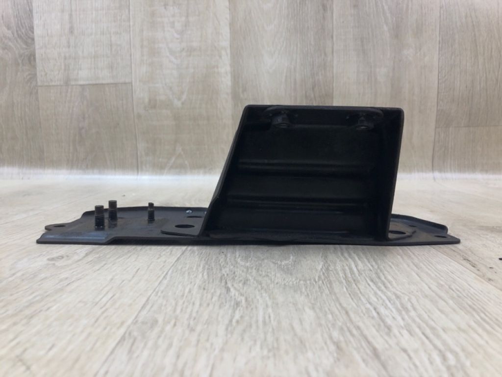 62210CG000 | Кронштейн підсилювача переднього бампера прав. INFINITI FX S50 03-08 - Фото 3