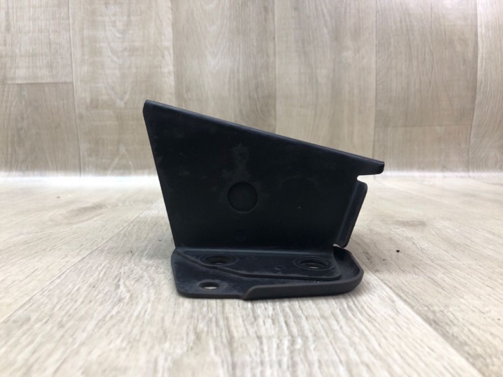 62210CG000 | Кронштейн підсилювача переднього бампера прав. INFINITI FX S50 03-08 - Фото 4