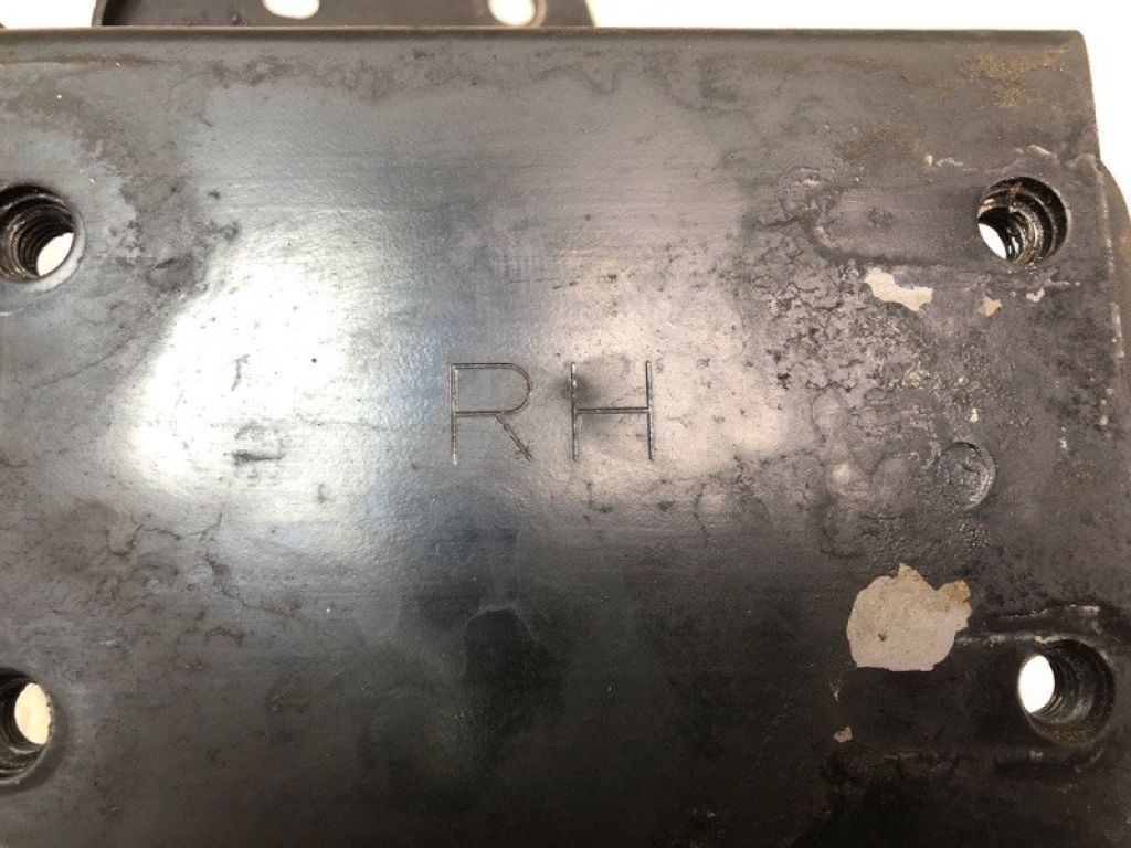 62210CG000 | Кронштейн підсилювача переднього бампера прав. INFINITI FX S50 03-08 - Фото 6