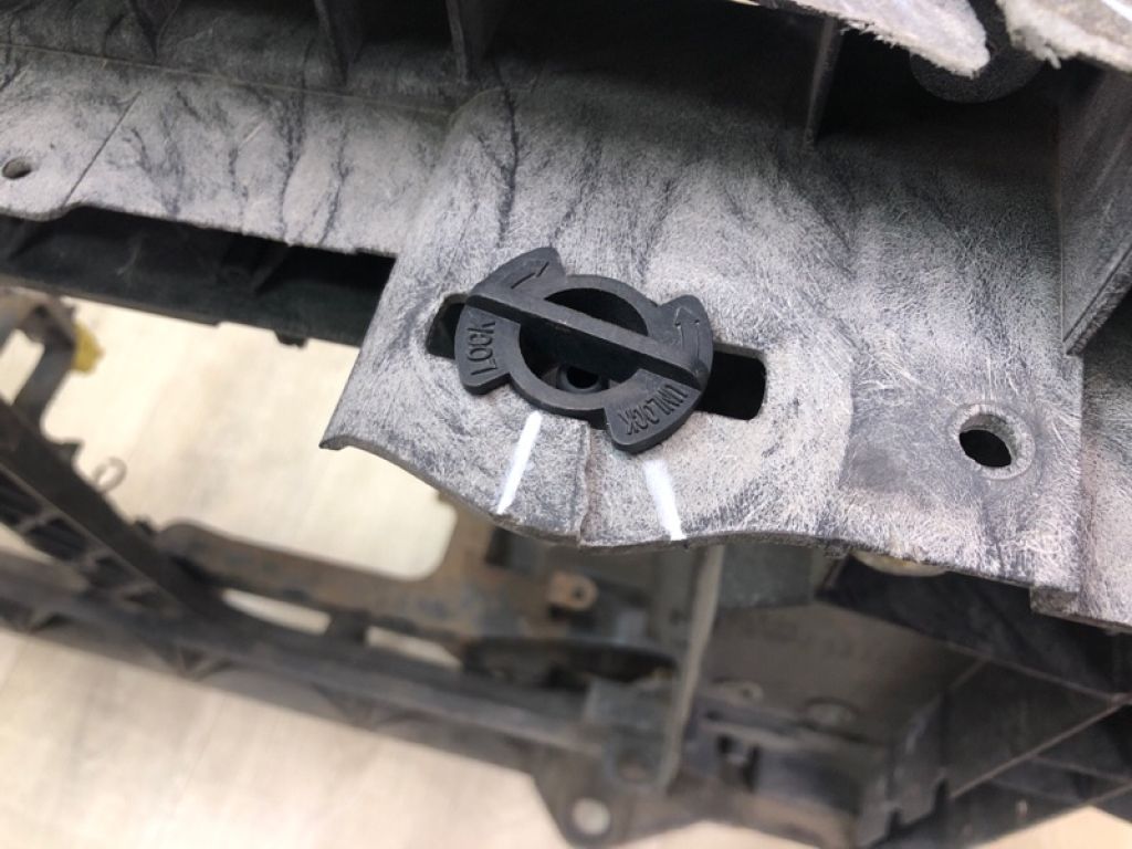 62500CG000 | Панель передня прав. INFINITI FX S50 03-08 - Фото 17