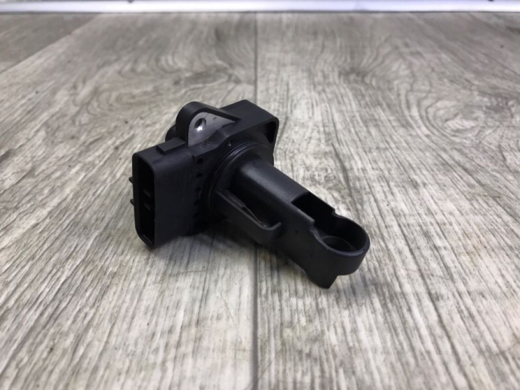 22204-22010 | Витратомір повітря TOYOTA CAMRY 30 02-06 - Фото 2