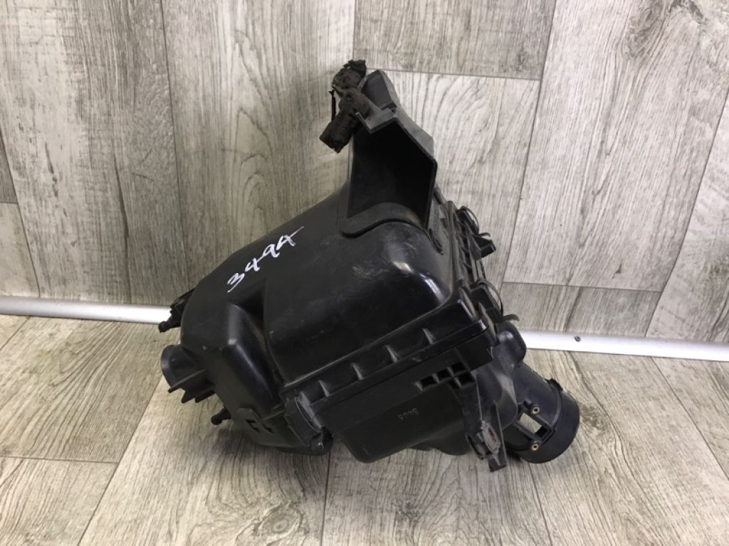 16500-CG000 | Корпус повітряного фільтра INFINITI FX S50 03-08 - Фото 3