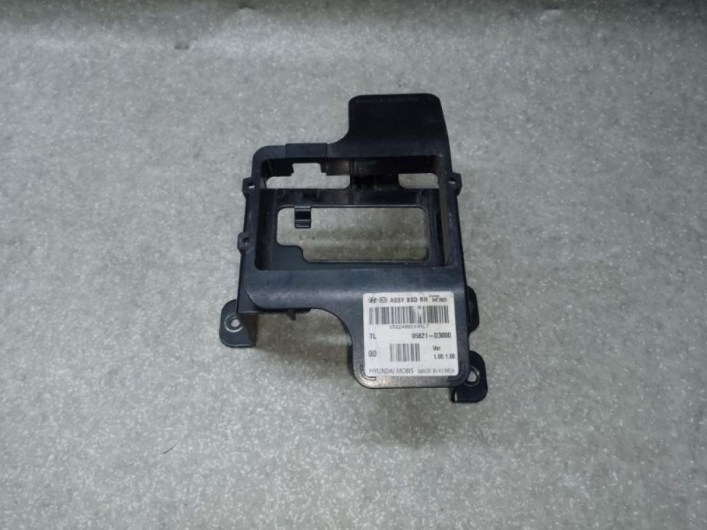 95822-D3000 | Кронштейн датчика слепых зон прав. HYUNDAI TUCSON TL 15-20 - Фото 2