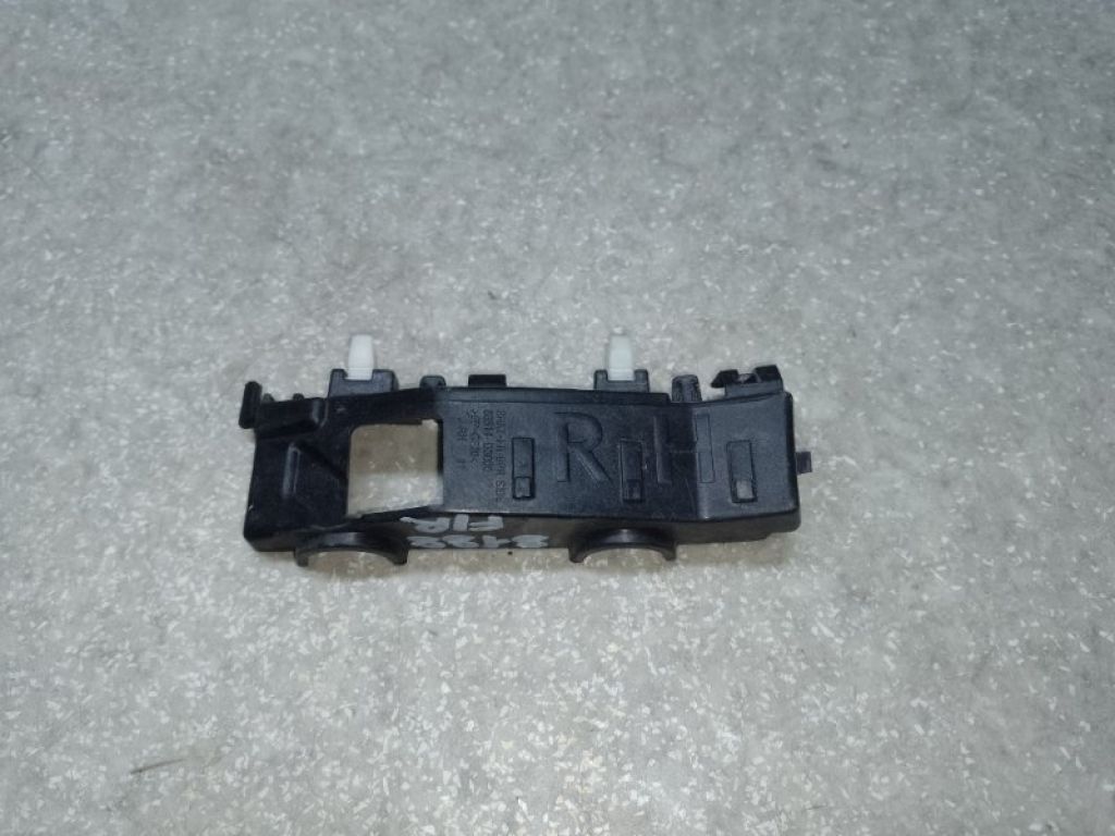 86514-D3000 | Кронштейн переднього бампера (на крилі) прав. HYUNDAI TUCSON TL 15-20