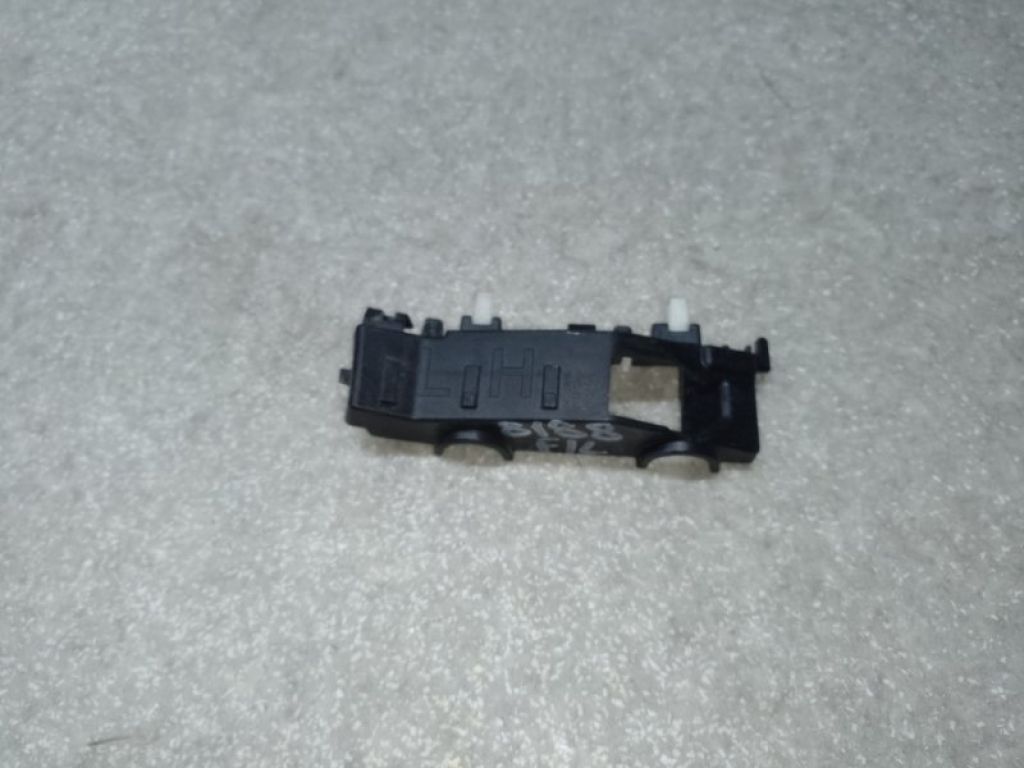 86513-D3000 | Кронштейн переднього бампера (на крилі) лів. HYUNDAI TUCSON TL 15-20