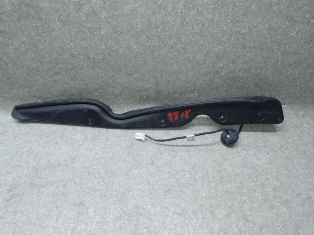 83140-D3100 | Датчик відкриття багажника прав. HYUNDAI TUCSON TL 15-20