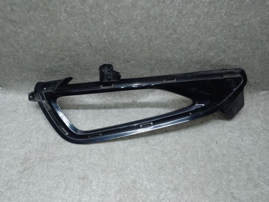 86525-D3210 | Накладка протитуманної фари передн. лів. HYUNDAI TUCSON TL 15-20