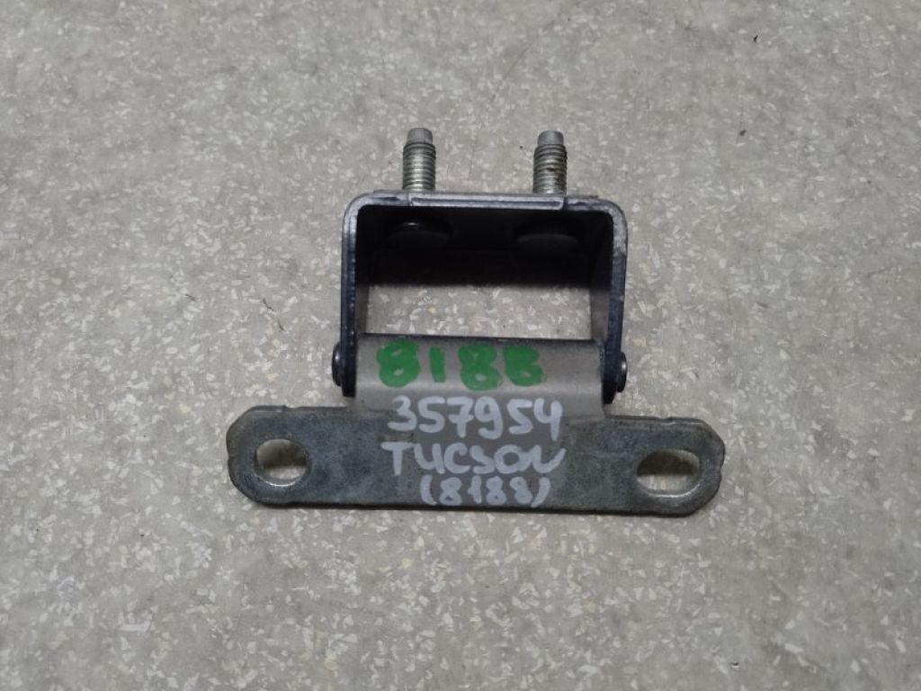 79710-2S000 | Петля кришки багажника HYUNDAI TUCSON TL 15-20