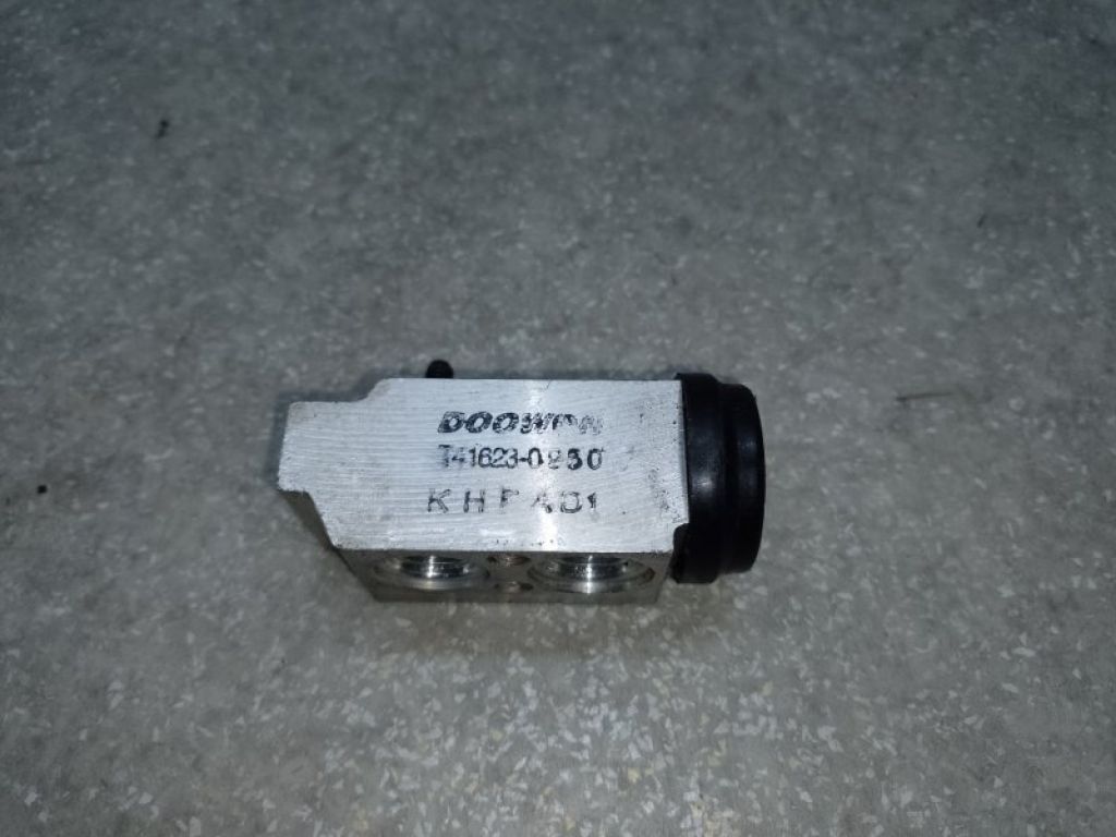 97626-2P200 | Клапан кондиціонера HYUNDAI TUCSON TL 15-20