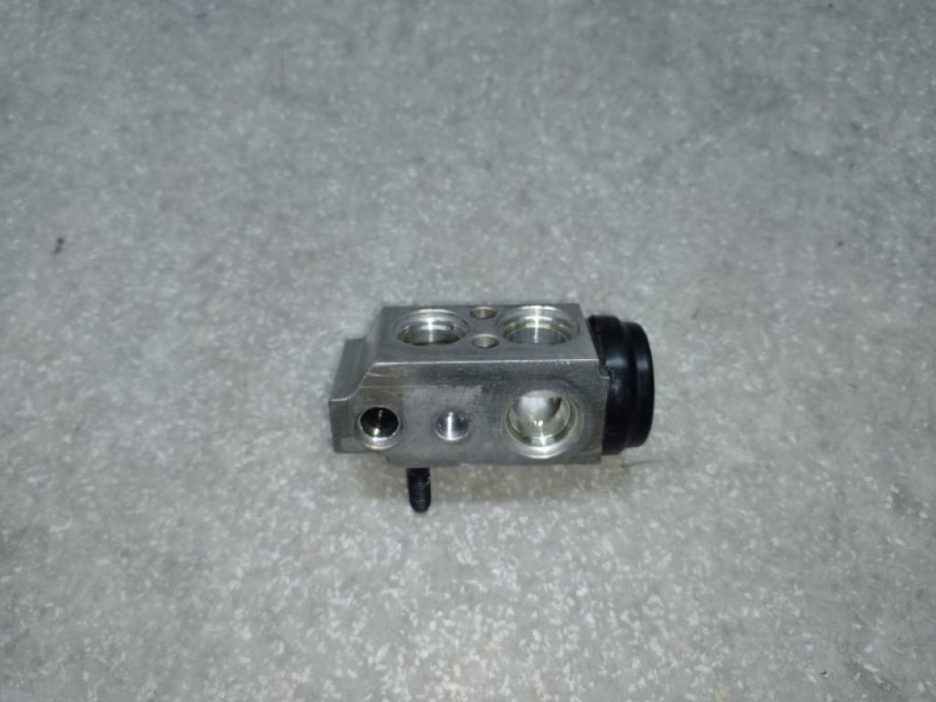 97626-2P200 | Клапан кондиціонера HYUNDAI TUCSON TL 15-20 - Фото 2