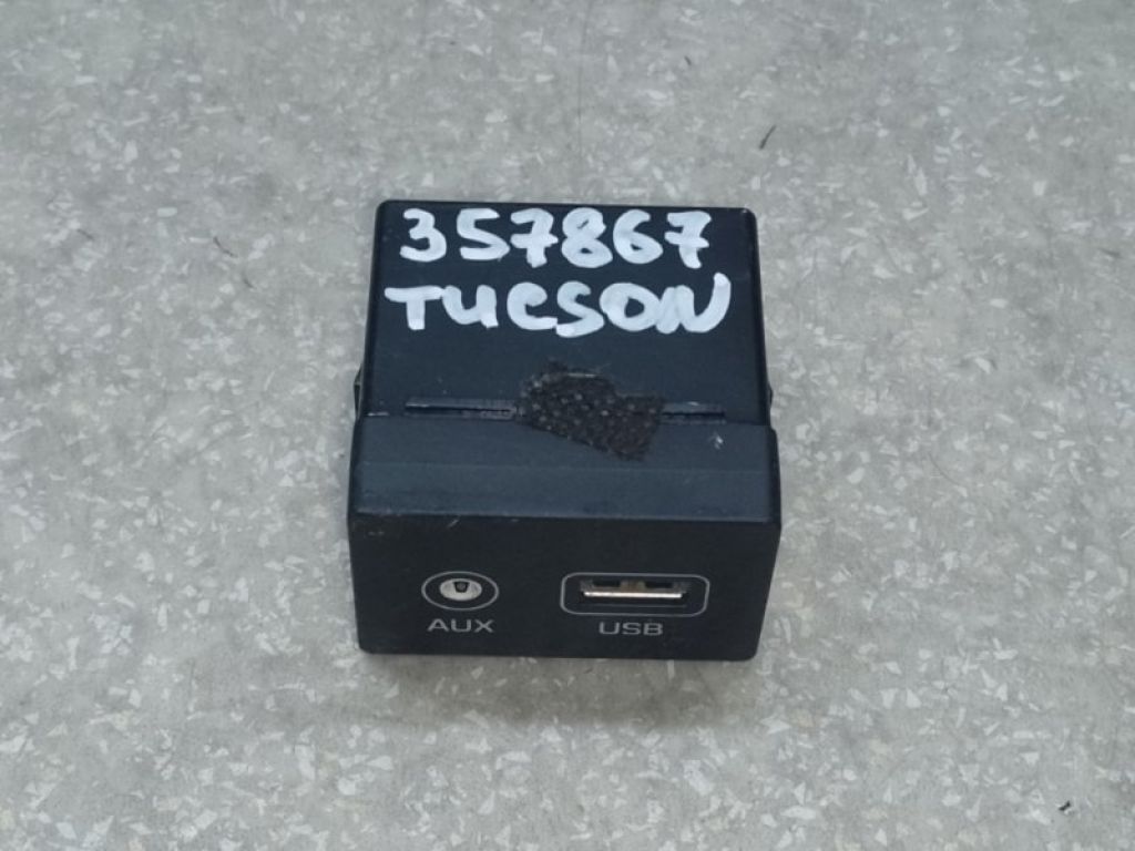 96120-D3500 | USB адаптер HYUNDAI TUCSON TL 15-20