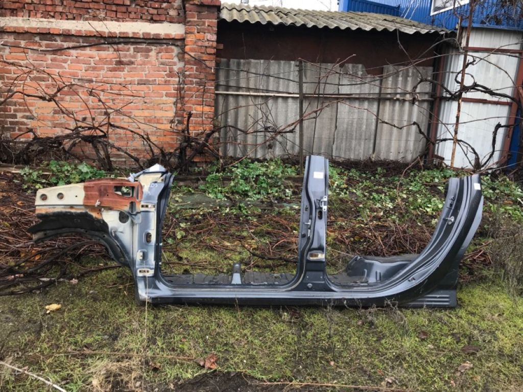 5301A677 | Чверть кузова задня лів. MITSUBISHI L200 06-14