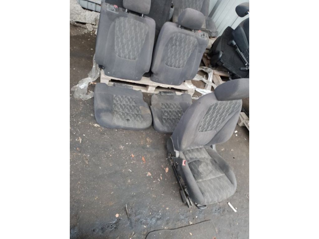 20933933 | Сиденья комплект CHEVROLET VOLT 10-15