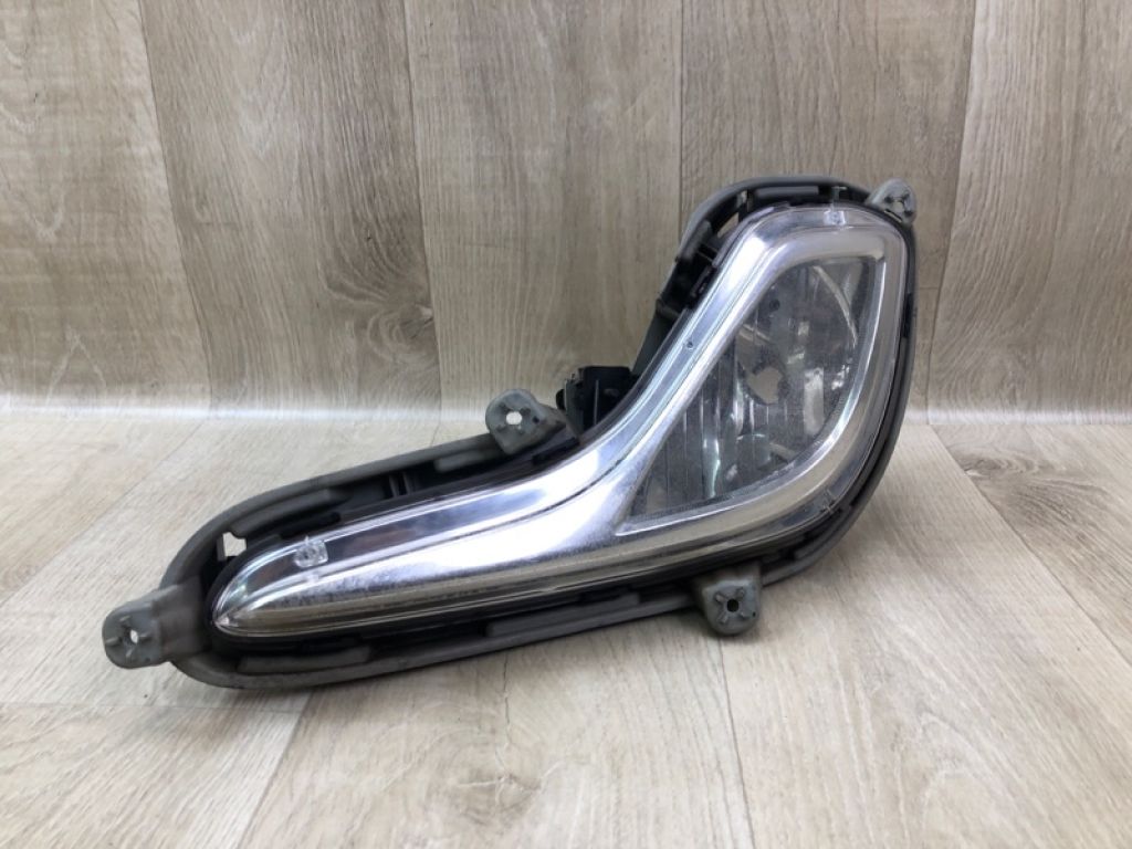 922011R010 | Протитуманна фара передн. лів. HYUNDAI ACCENT RB 10-