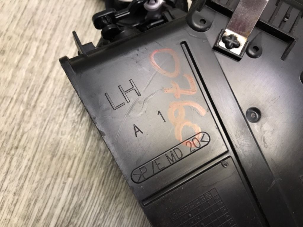 CV6Z-19893-CC | Дефлектор воздушный лев. FORD FOCUS 10-18 - Фото 6