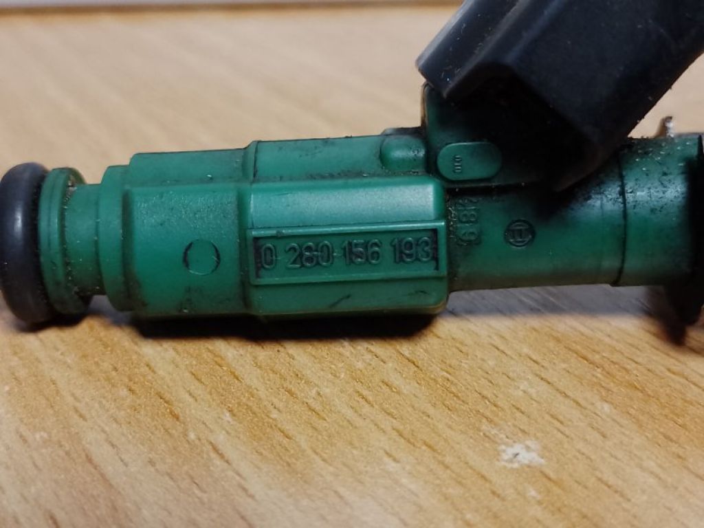 L361-13-250 | Форсунка паливна MAZDA 6 GG 02-07 - Фото 4