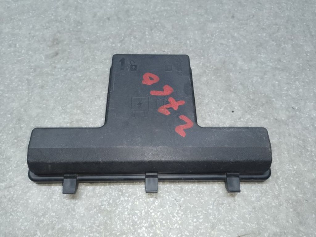 DG9Z-14A003-AA | Кришка блоку запобіжників LINCOLN MKX 16-18