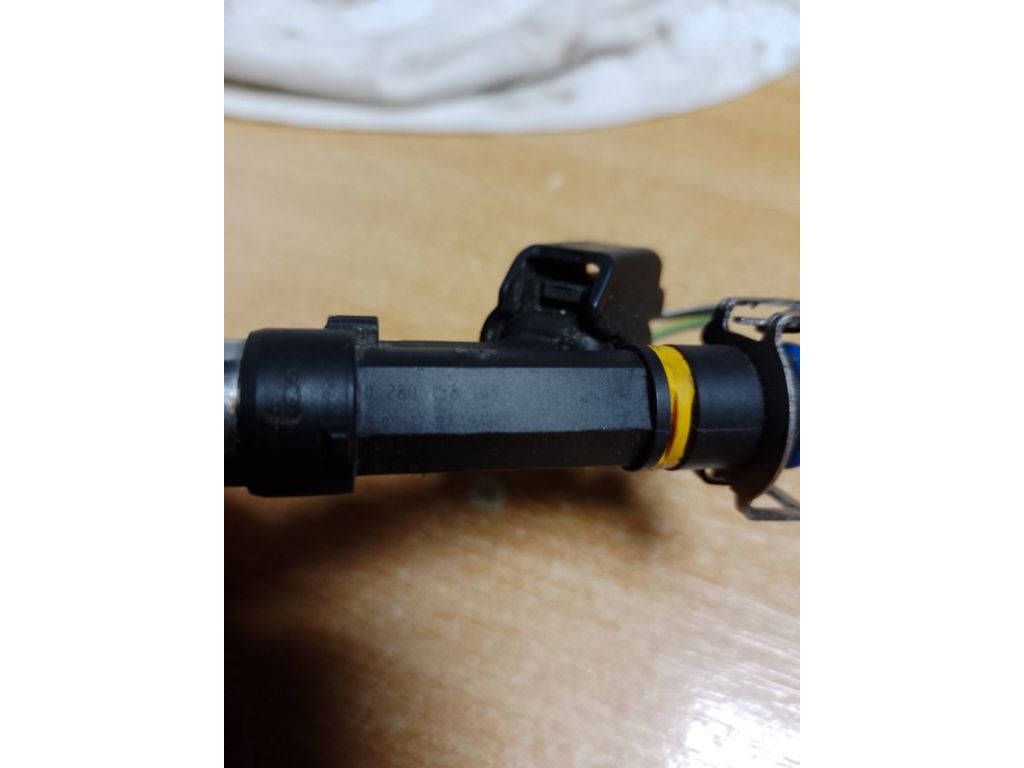 L3G5-13-250 | Форсунка топливная MAZDA 6 GG 02-07 - Фото 4