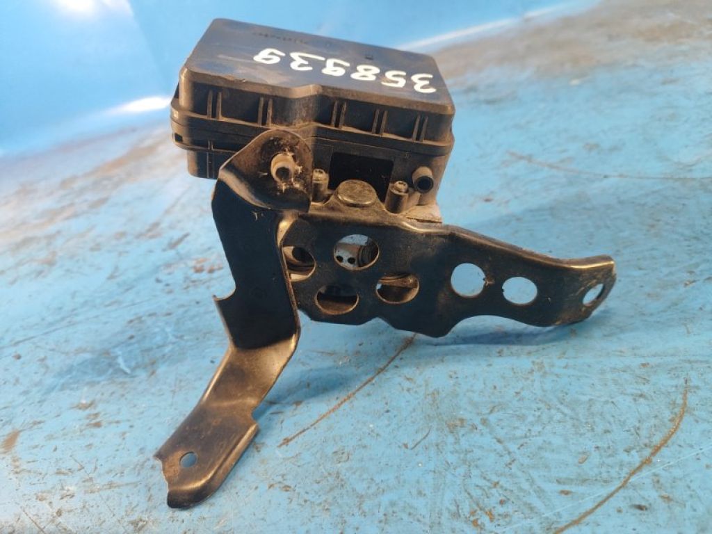 44050-01060 | Блок антиблокувальної системи TOYOTA MATRIX 02-08 - Фото 3