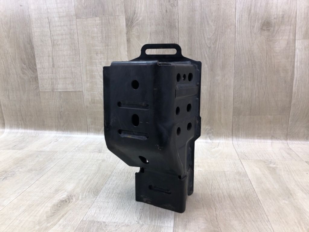 5720808010 | Кронштейн підсилювача переднього бампера лів. TOYOTA SIENNA 11-16