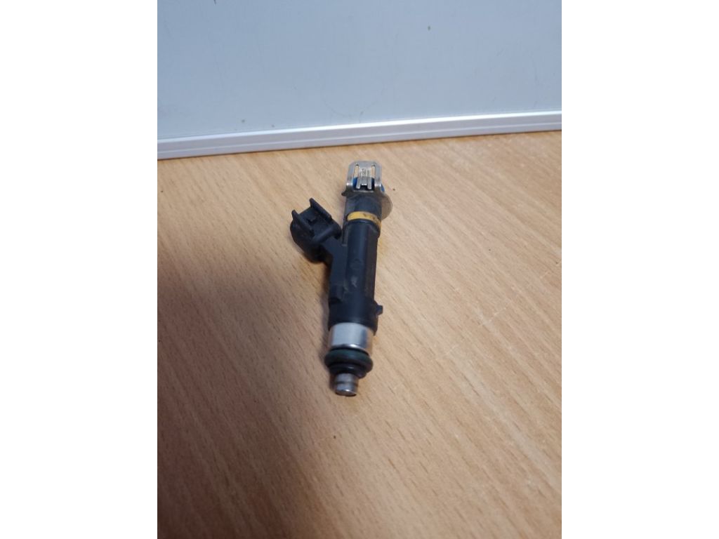 L3G5-13-250 | Форсунка топливная MAZDA 3 BL 09-13