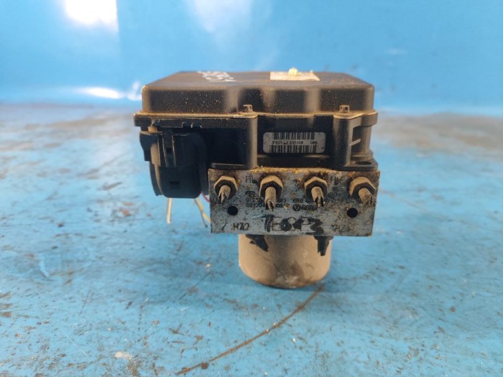 8R0614517L | Блок антиблокувальної системи AUDI Q5 08-16 - Фото 2