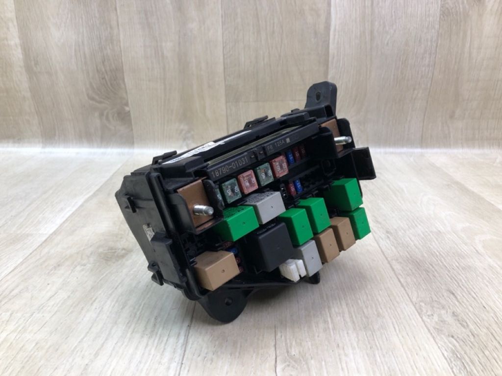 91220-1R527 | Блок запобіжників моторний відсік HYUNDAI ACCENT RB 10-