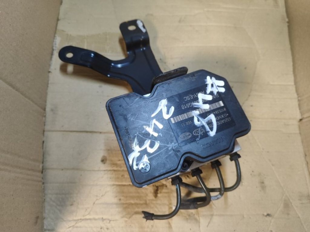 589203X630 | Блок антиблокувальної системи HYUNDAI ELANTRA MD 10-15 - Фото 2