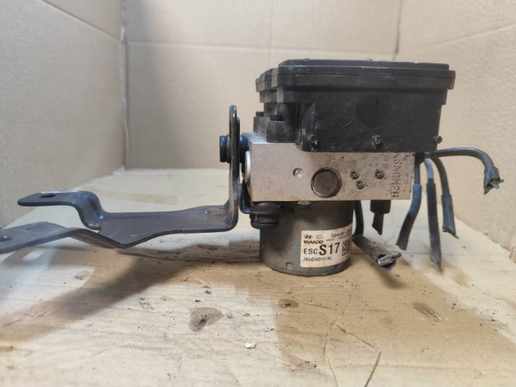 589203X630 | Блок антиблокувальної системи HYUNDAI ELANTRA MD 10-15 - Фото 3