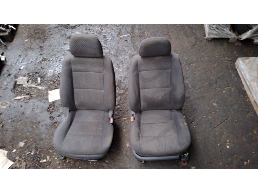 Сиденья комплект KIA SORENTO BL 02-09