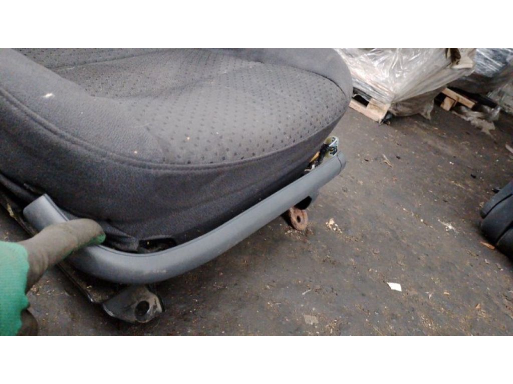 Сиденья комплект KIA SORENTO BL 02-09 - Фото 9